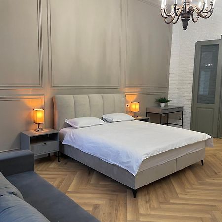 Apartament Alexander Flat_Alecsandri Oradea Zewnętrze zdjęcie